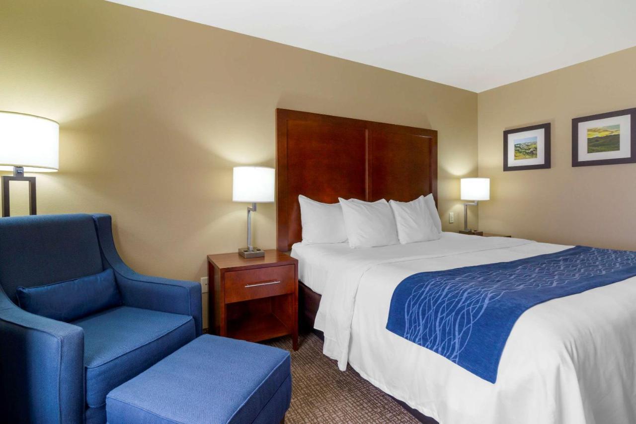 Comfort Inn & Suites Mandan - Bismarck Экстерьер фото
