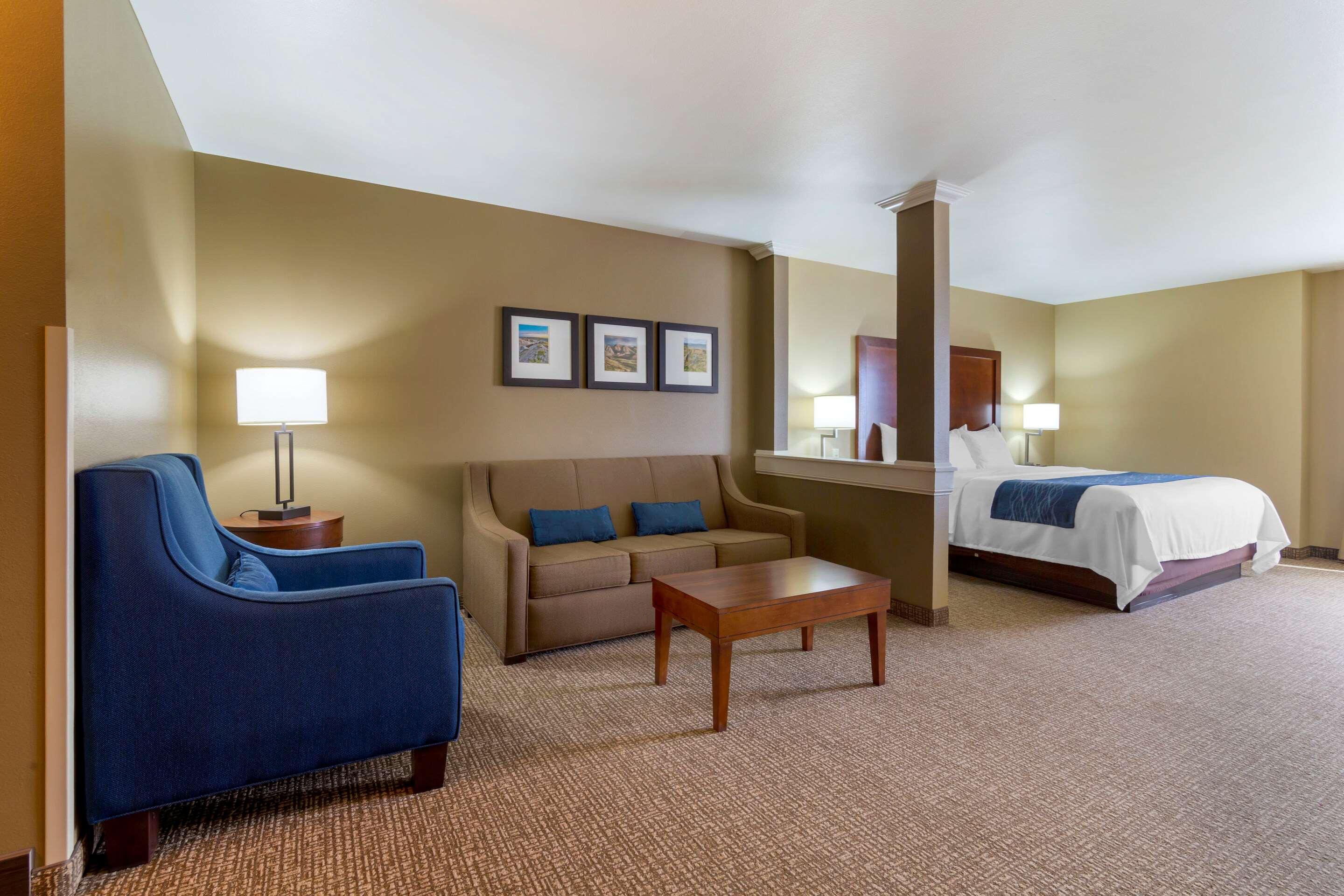 Comfort Inn & Suites Mandan - Bismarck Экстерьер фото