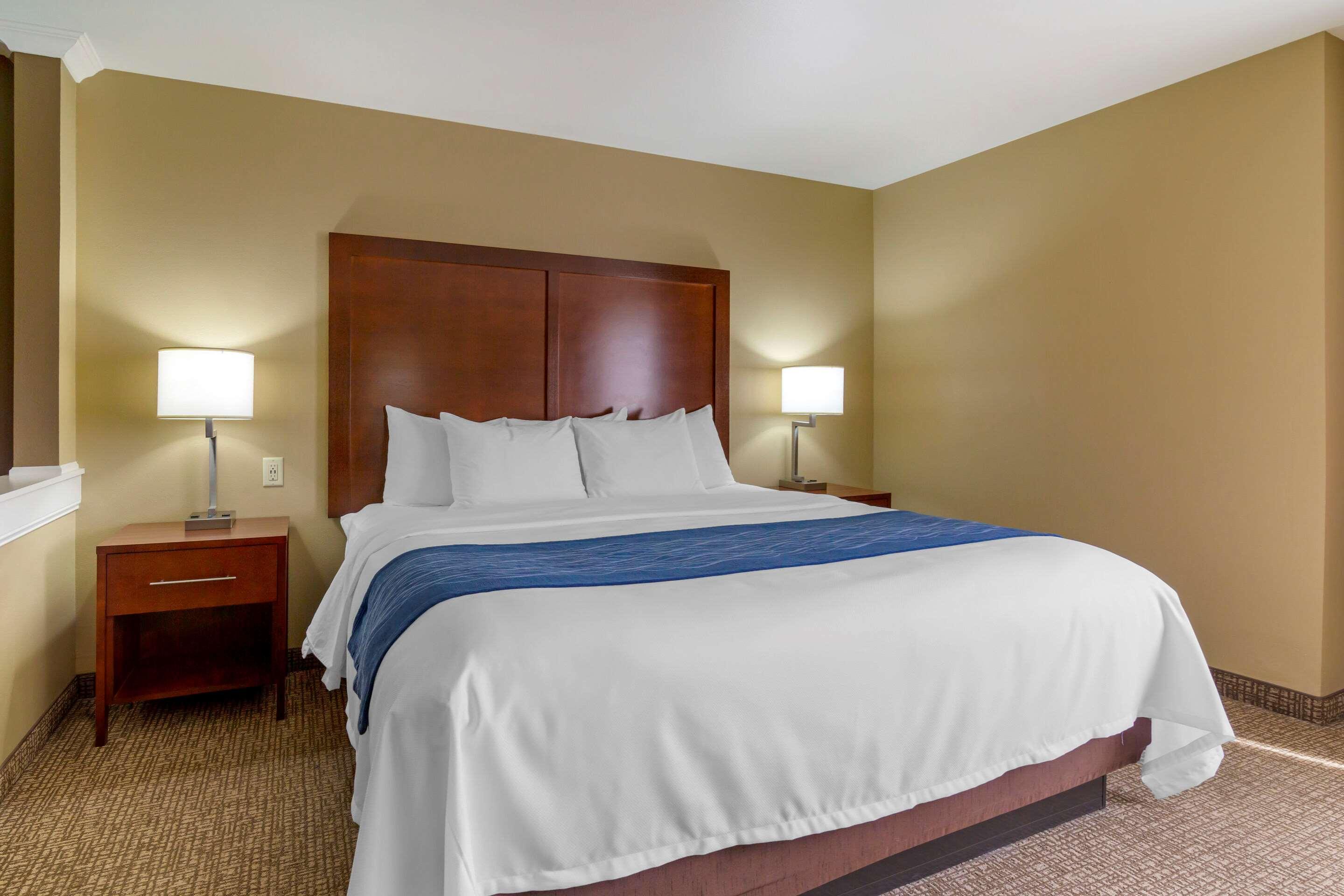 Comfort Inn & Suites Mandan - Bismarck Экстерьер фото