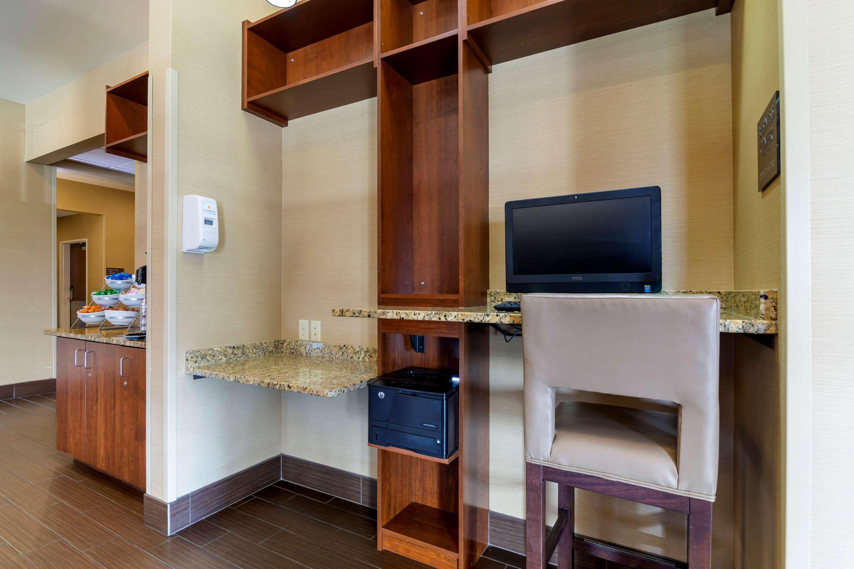 Comfort Inn & Suites Mandan - Bismarck Экстерьер фото