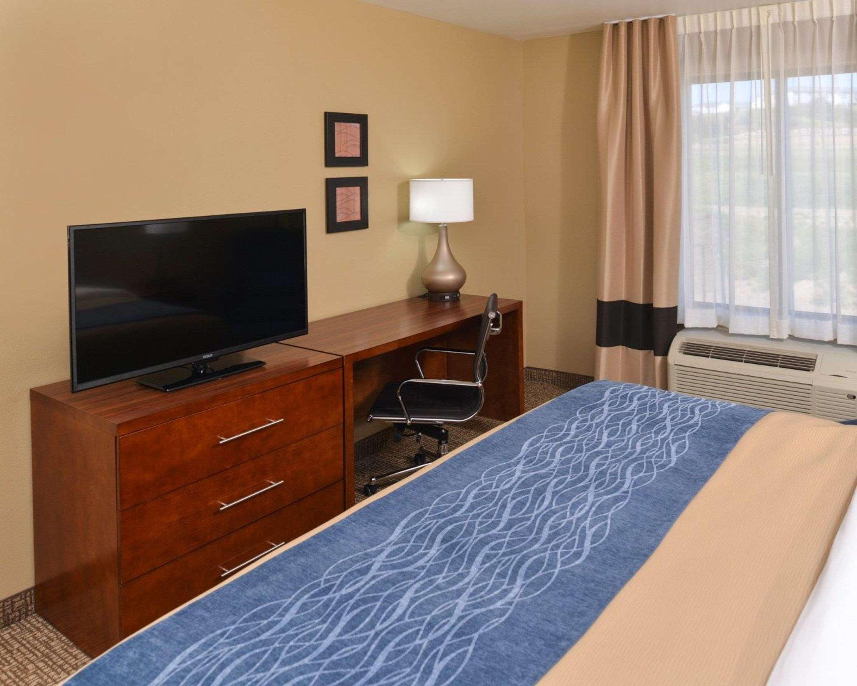 Comfort Inn & Suites Mandan - Bismarck Экстерьер фото