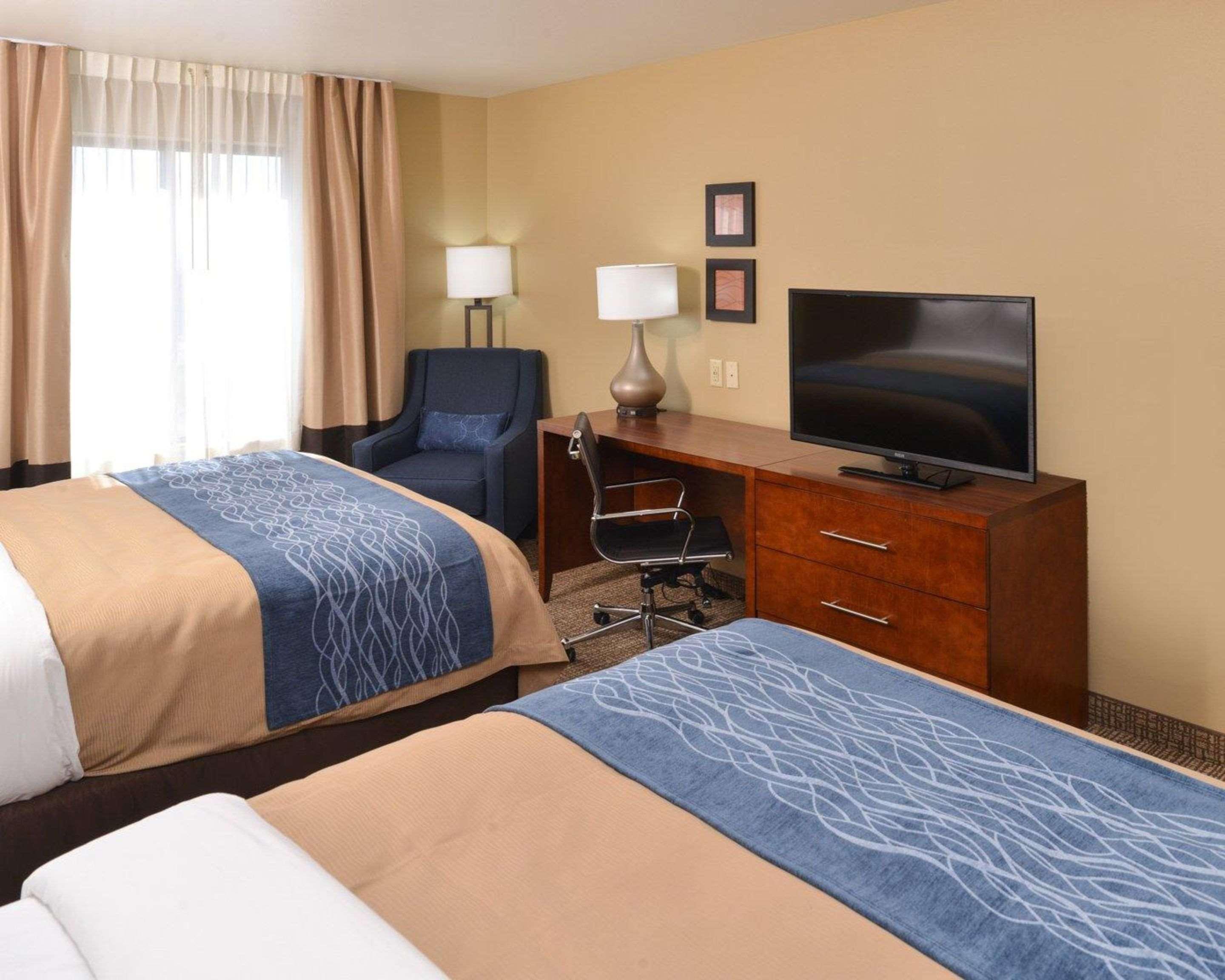 Comfort Inn & Suites Mandan - Bismarck Экстерьер фото