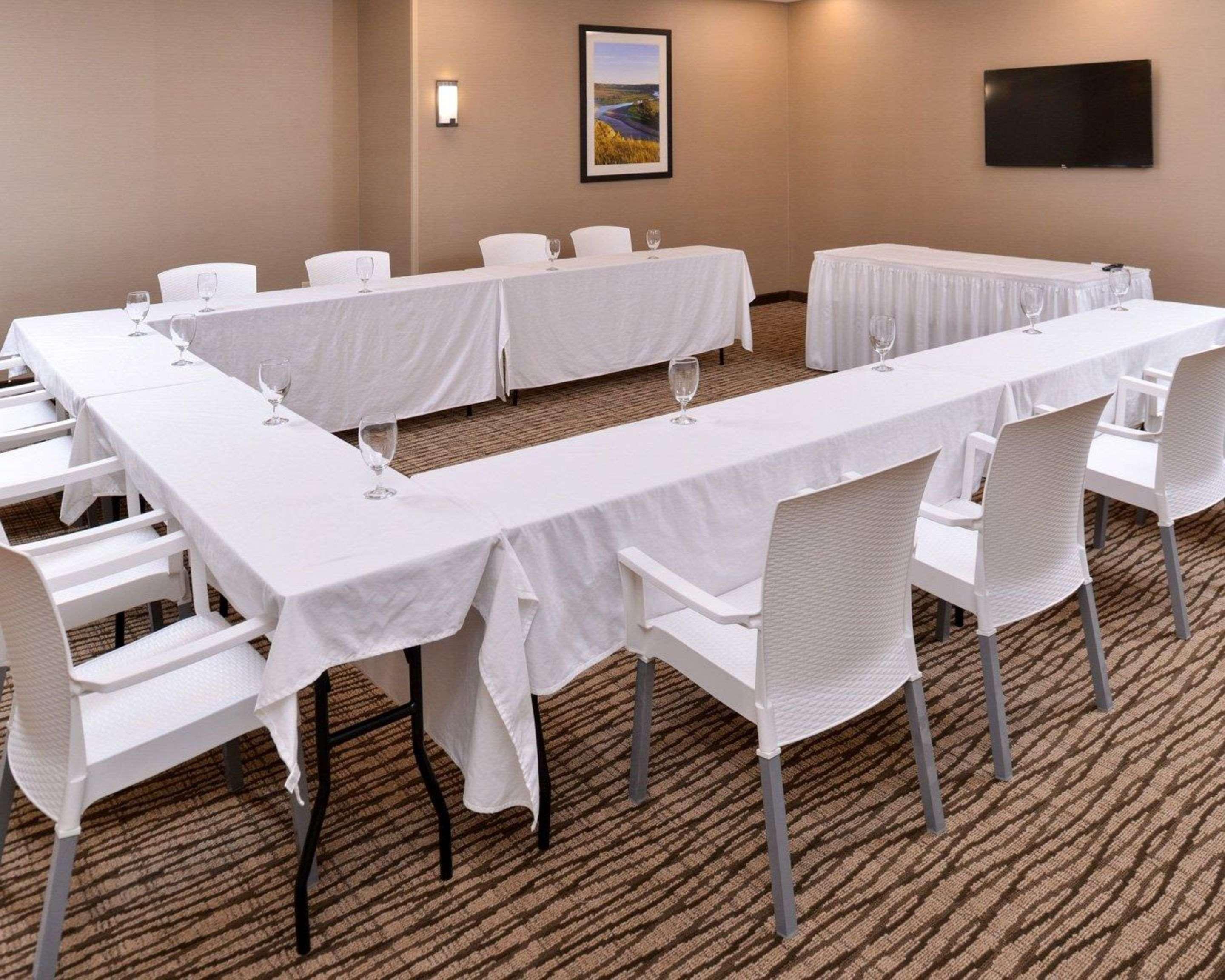 Comfort Inn & Suites Mandan - Bismarck Экстерьер фото