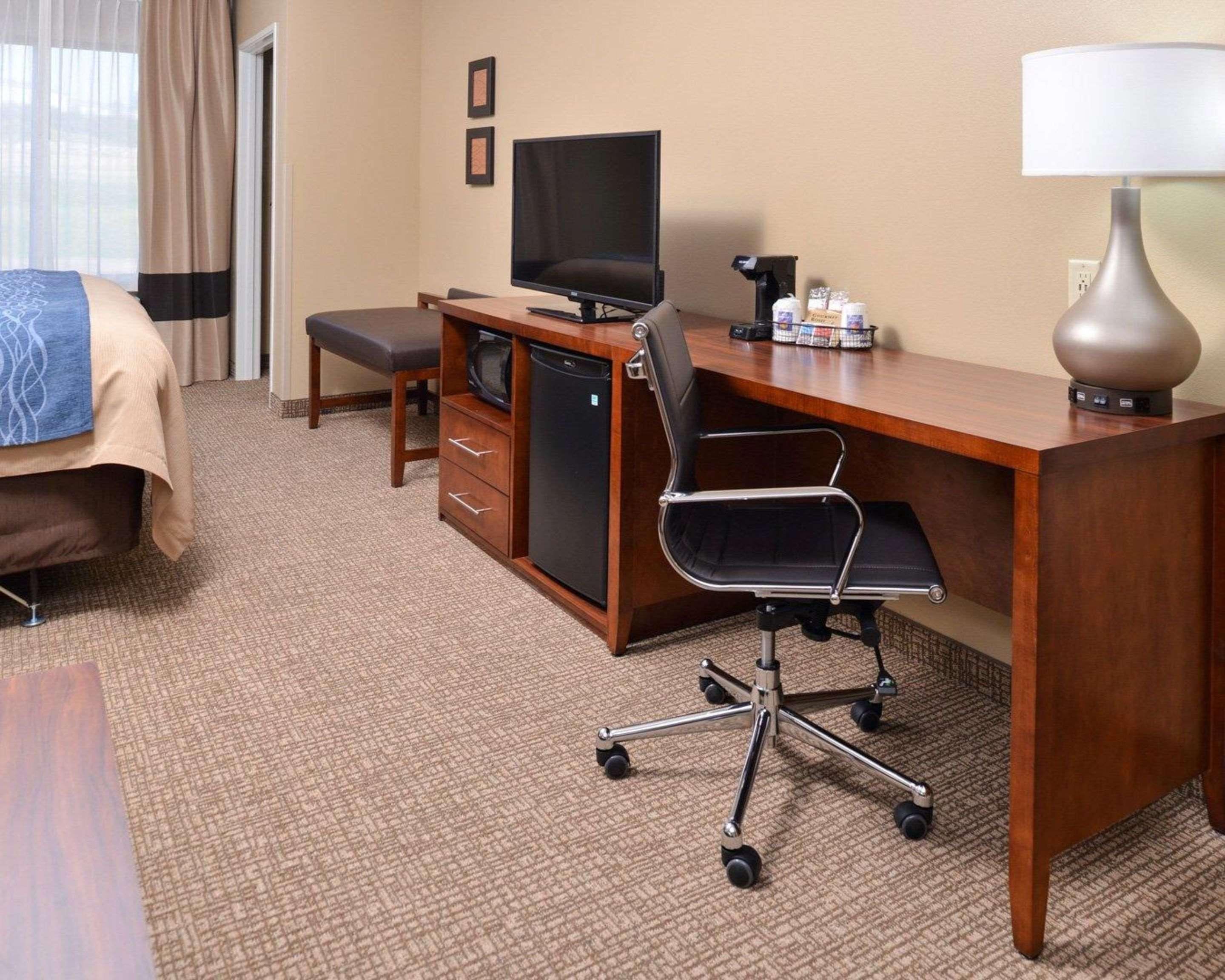 Comfort Inn & Suites Mandan - Bismarck Экстерьер фото