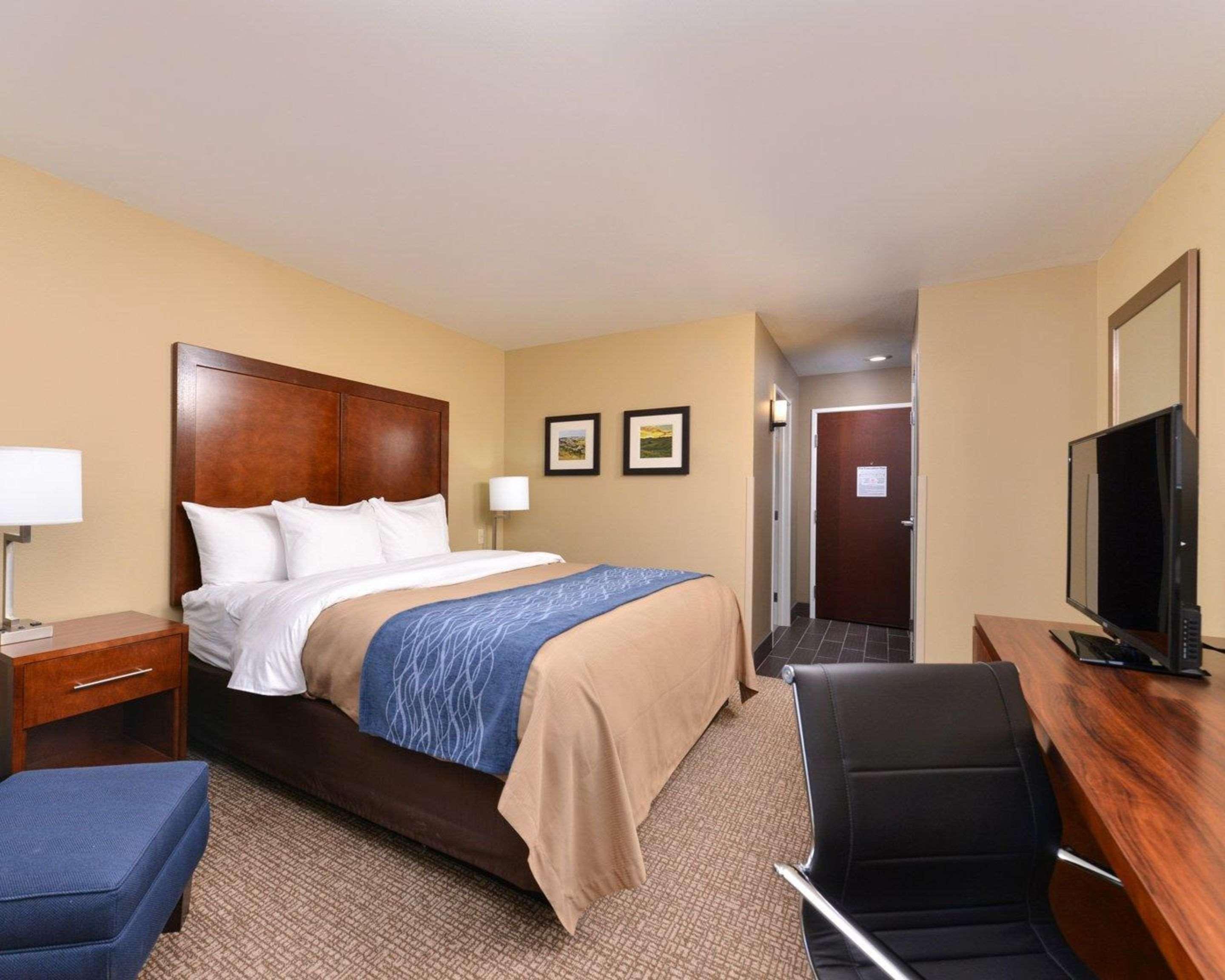 Comfort Inn & Suites Mandan - Bismarck Экстерьер фото