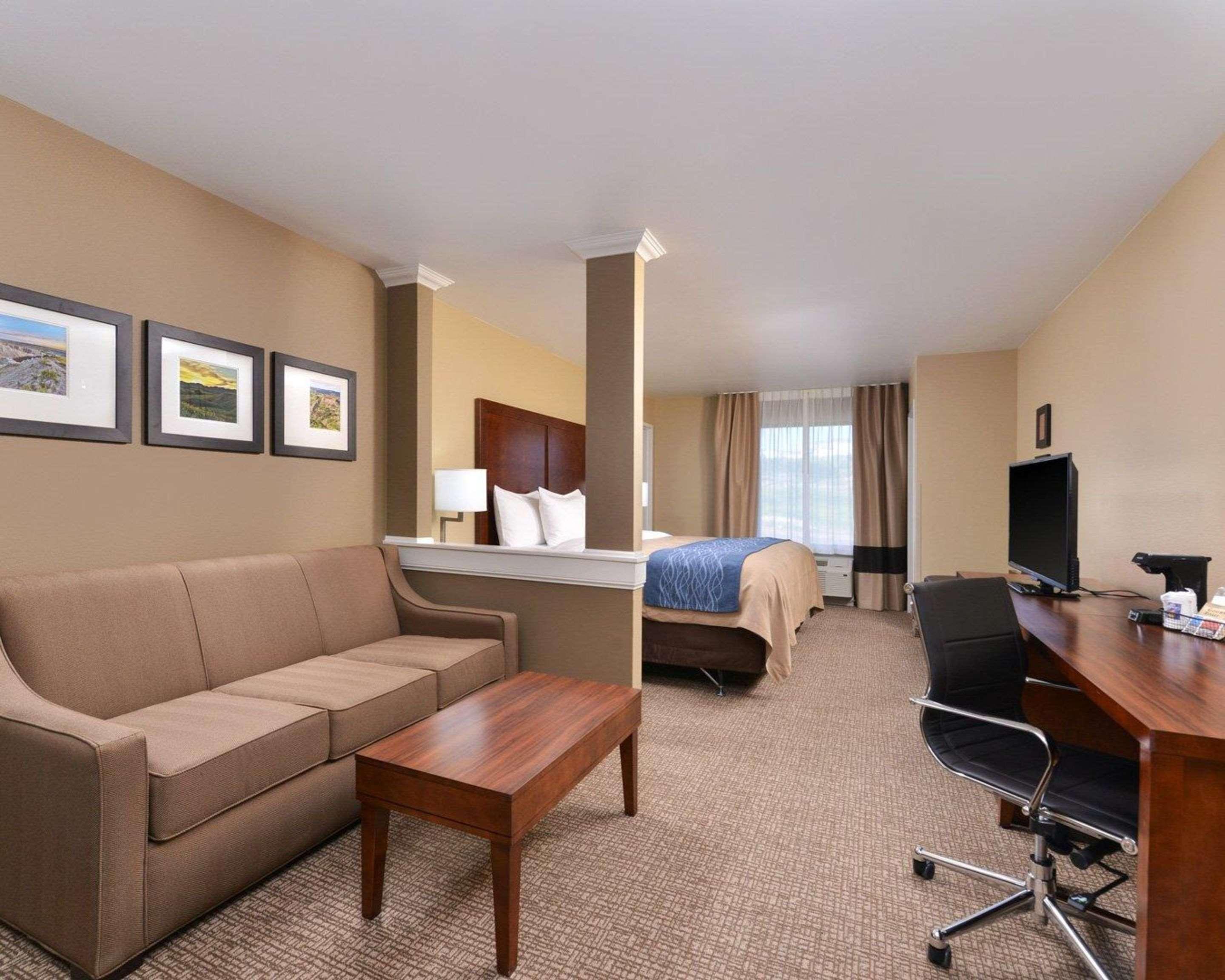 Comfort Inn & Suites Mandan - Bismarck Экстерьер фото