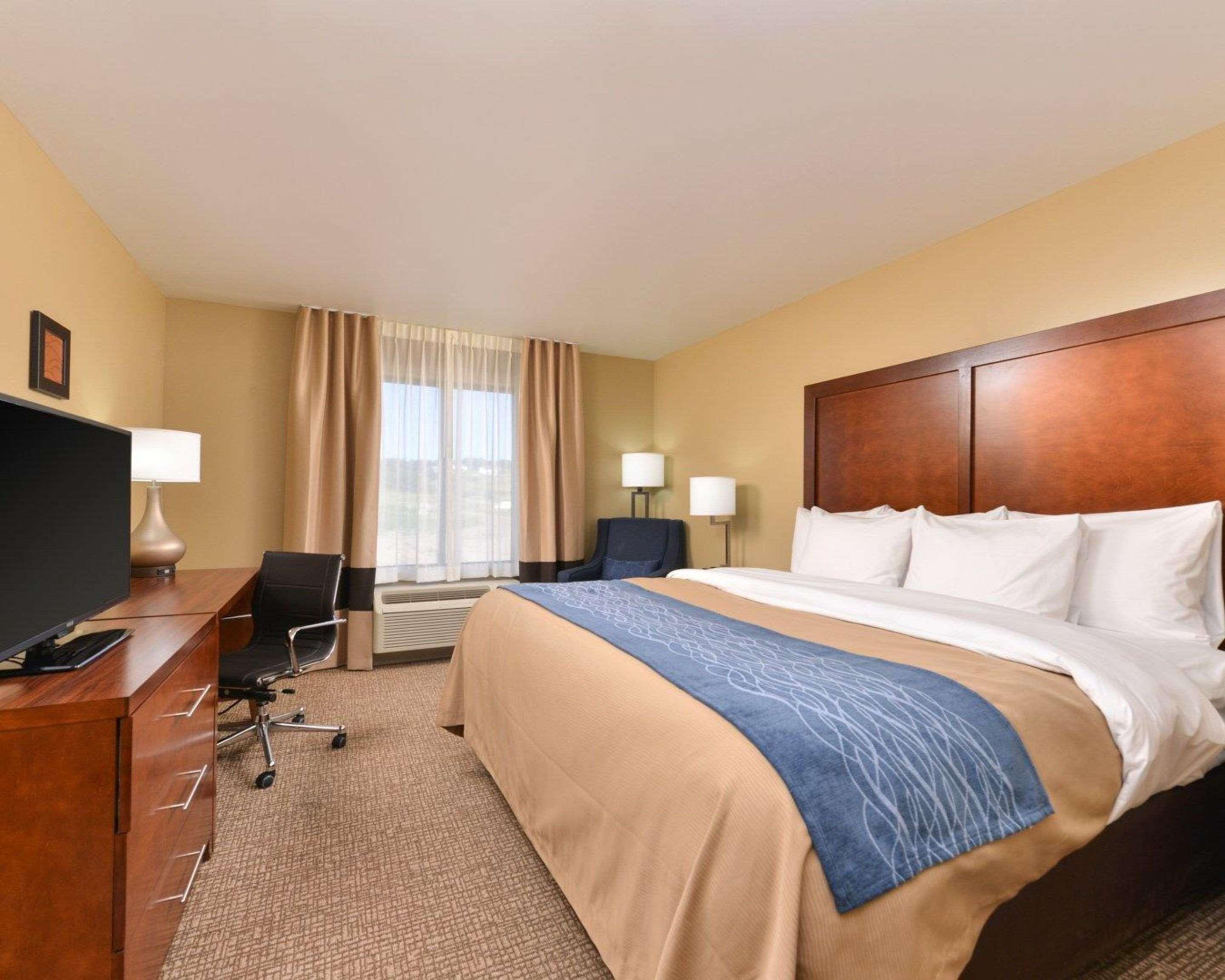Comfort Inn & Suites Mandan - Bismarck Экстерьер фото