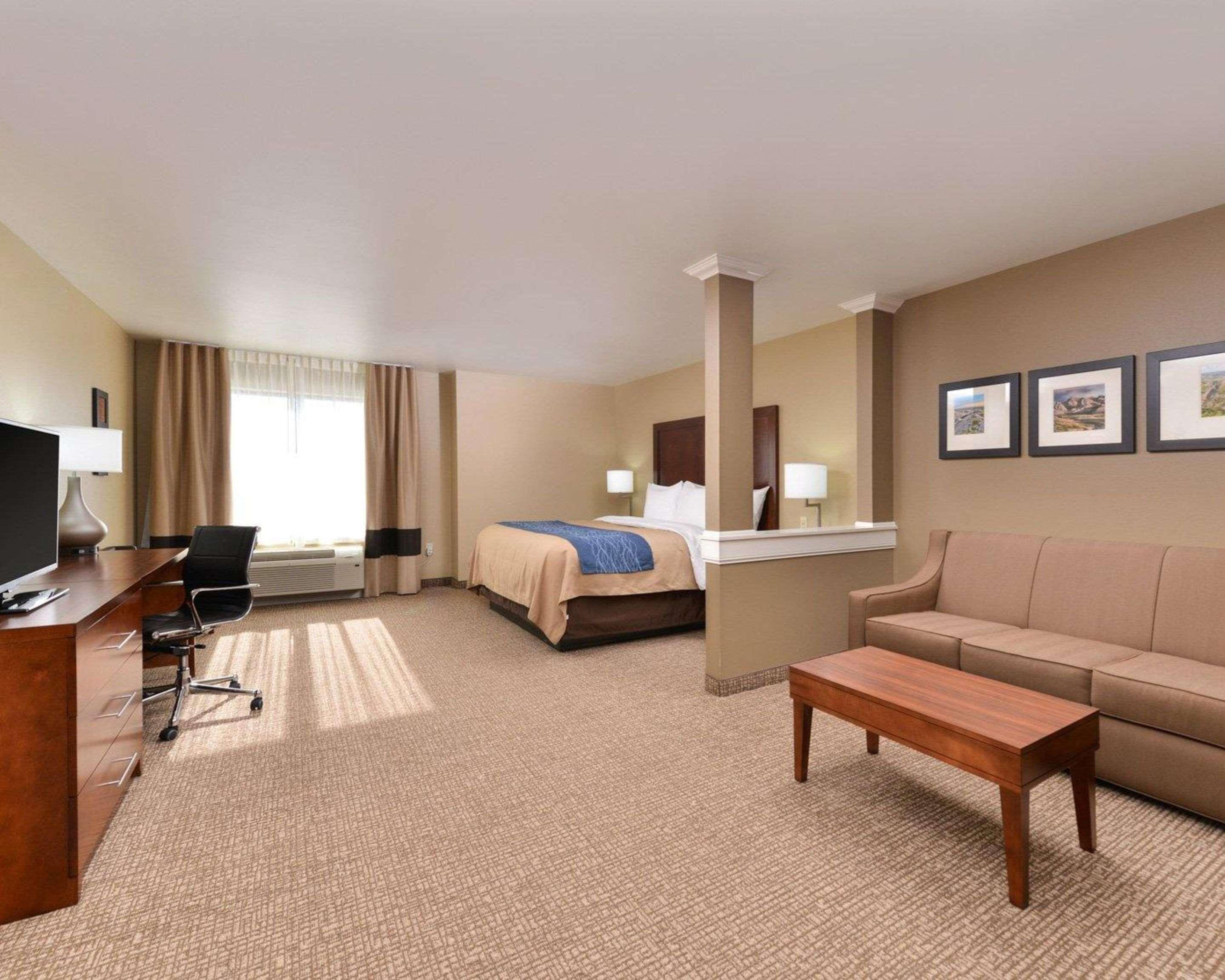 Comfort Inn & Suites Mandan - Bismarck Экстерьер фото