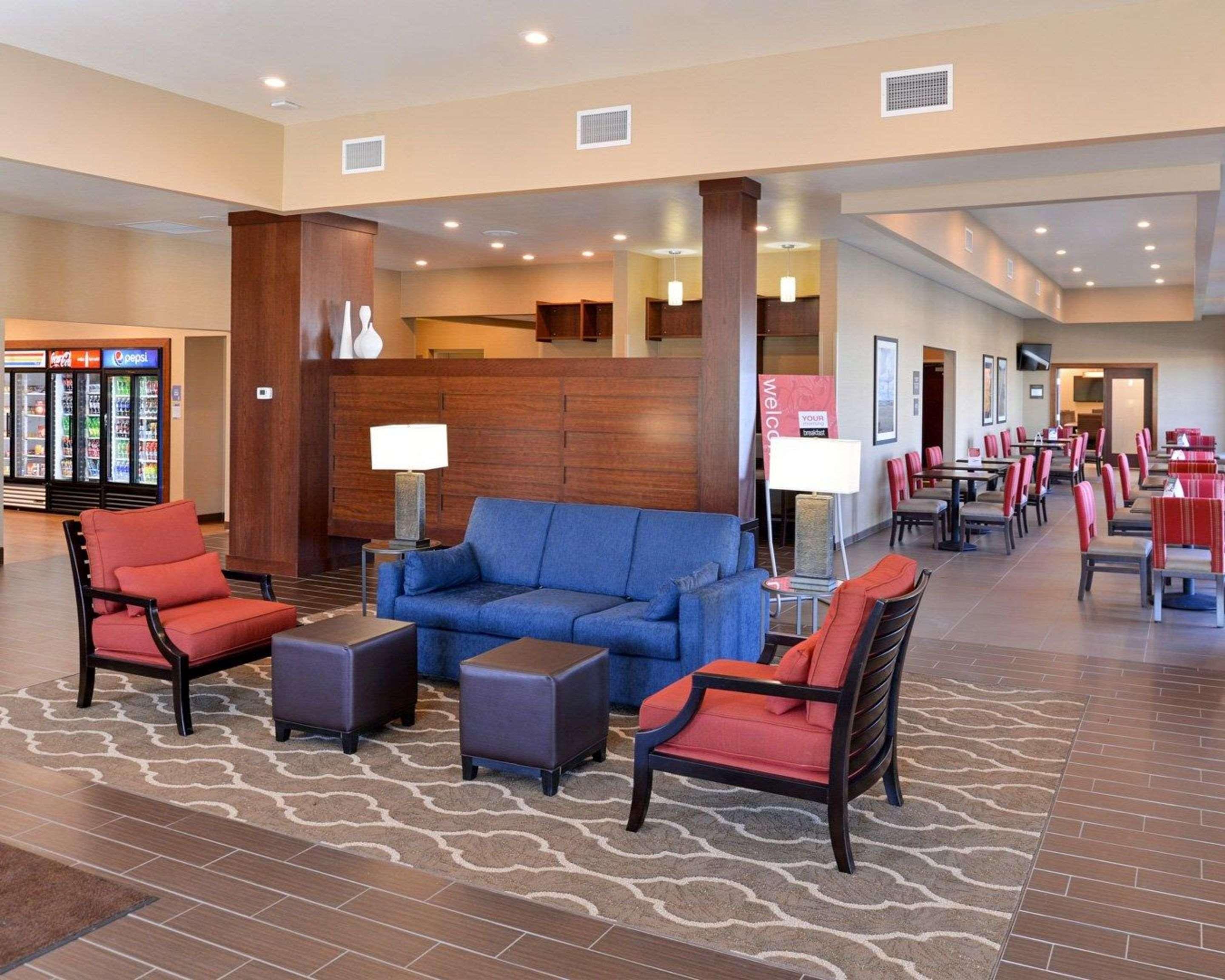 Comfort Inn & Suites Mandan - Bismarck Экстерьер фото