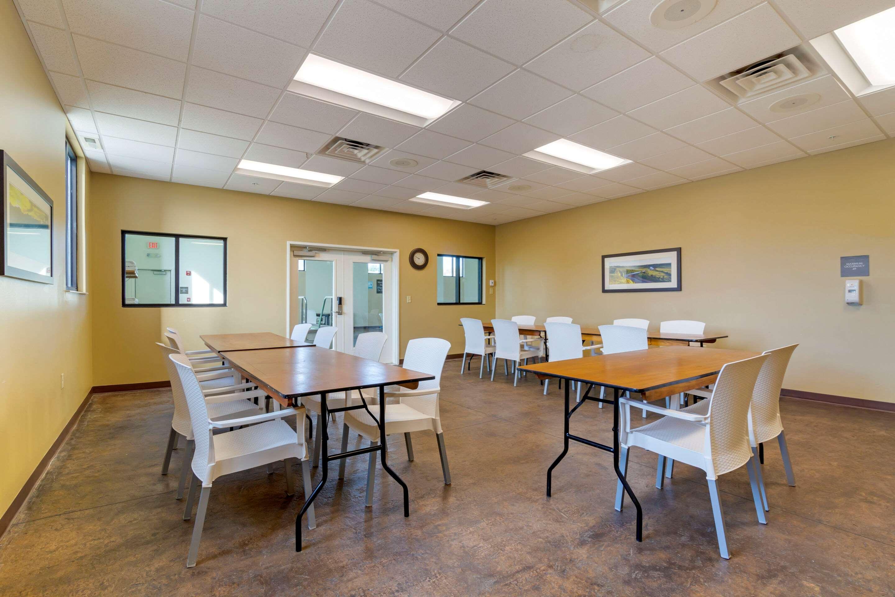 Comfort Inn & Suites Mandan - Bismarck Экстерьер фото